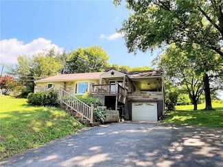 376 Chapel Rd, Aliquippa, PA 15001