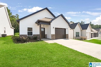 169 Park Dr N, Clanton, AL 35045