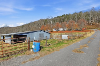 600 E Main St, Dowelltown, TN 37059