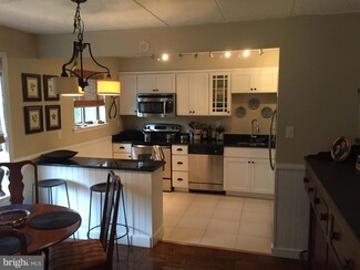 411 W Conestoga Rd Unit 29, Devon, PA 19333