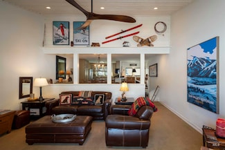 2639 Ridge Ln, Sun Valley, ID 83353