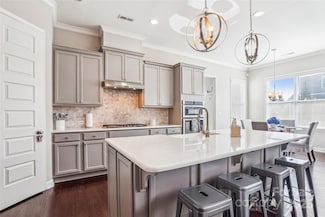 15402 Country Lake Dr, Pineville, NC 28134