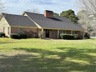 302 Cedar Cir, Brenham, TX 77833