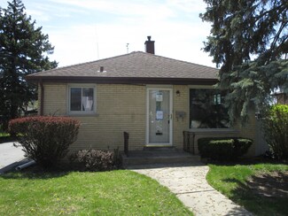 41 W Rozanne Dr, Addison, IL 60101