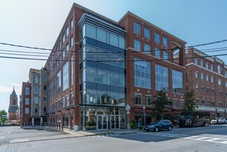 18 Division St Unit 606, Saratoga Springs, NY 12866