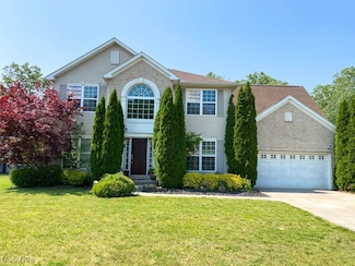 37972 Avalon Dr, North Ridgeville, OH 44039