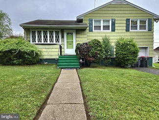 8 Aquilla Dr, New Castle, DE 19720