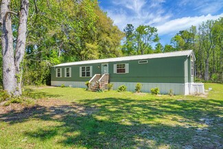 2582 Bethera Rd, Cordesville, SC 29434