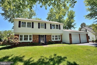 4319 Pergate Ln, Fairfax, VA 22033