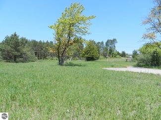 6274 U S 31, Grawn, MI 49637