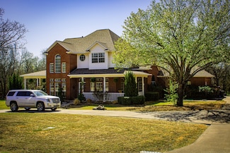 10 Shady Creek Ln, Bridgeport, TX 76426