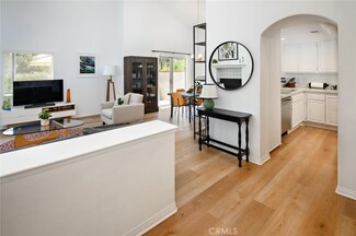 17 Lafayette Ct, Manhattan Beach, CA 90266