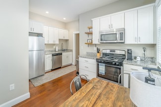 646 E 7th St Unit 1, Boston, MA 02127