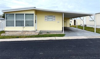211 Royal Palm Cir, Largo, FL 33778