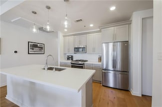 8616 Oak St Unit 301, New Orleans, LA 70118