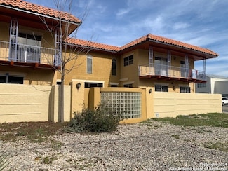 1131 Babcock Rd Unit 100, Balcones Heights, TX 78201