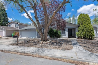 966 Woodstone Dr, Sparks, NV 89434