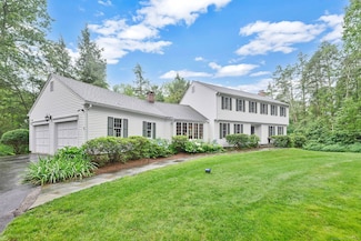 21 Wyngate Ln, Simsbury, CT 06070