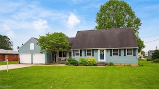 71 W 5th St, Frazeysburg, OH 43822