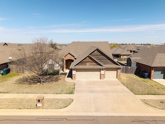 11305 NW 103rd St, Yukon, OK 73099