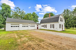 60 Lancaster Ave, Dover Foxcroft, ME 04426