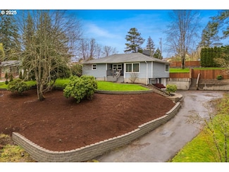 144 Alpha Dr, Longview, WA 98632
