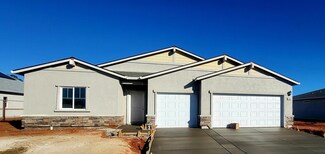 5525 Feathers Ave, Redding, CA 96002