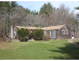 25 Woodman St, Gloucester, MA 01930