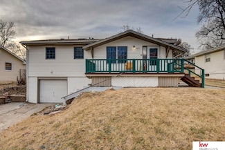 9235 Tomahawk Blvd, Omaha, NE 68134