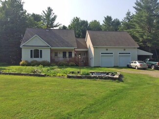 237 Dunn Rd, Belgrade, ME 04917