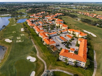 5040 Harmony Cir Unit 205, Vero Beach, FL 32967