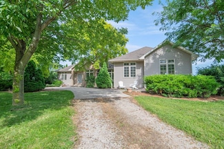 2103 Deer Haven Ct, Greenleaf, WI 54126