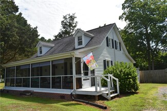 1041 New Point Comfort Hwy, Mathews, VA 23109