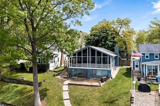 23542 S Shore Dr, Edwardsburg, MI 49112