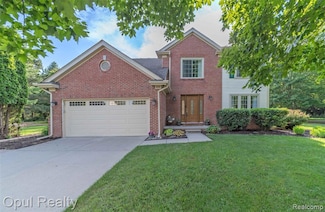 3830 Kossuth Rd, Lake Orion, MI 48360