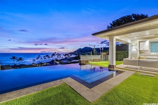 4125 Black Point Rd, Honolulu, HI 96816
