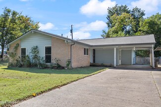 8011 Southaven Cir W, Southaven, MS 38671