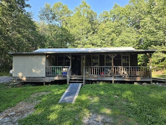2185 Northcutts Cove Rd, Beersheba Springs, TN 37305