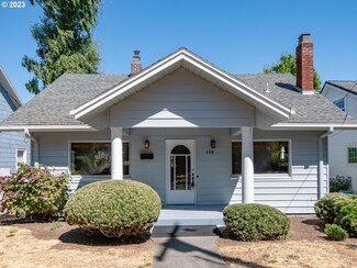 6104 SE 17th Ave, Portland, OR 97202