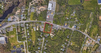 210-230 Montauk Hwy, Moriches, NY 11955