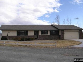 5 Hall Ln, Yerington, NV 89447