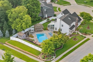 4513 Stone Haven Dr, Bettendorf, IA 52722