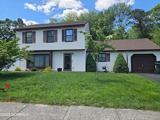41 Eric Dr, Howell, NJ 07731