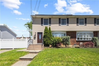 55 Dunbar St, Staten Island, NY 10308