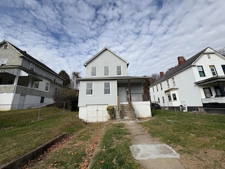 205 Main St, Mount Hope, WV 25880