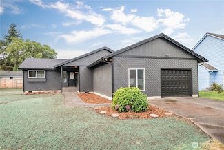 2421 Hickory Ave, Longview, WA 98632