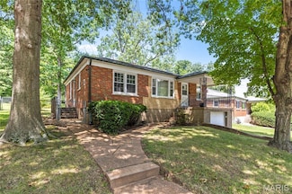 1609 Salem Hills Dr, Saint Louis, MO 63119