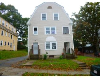 31 Clement St, Worcester, MA 01603