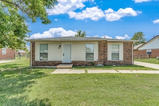 1601 E Catalina St, Wichita, KS 67216