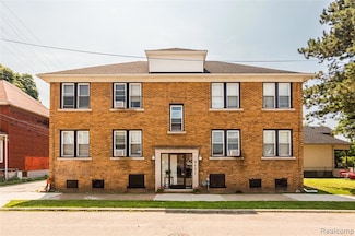 8451 Navy St, Detroit, MI 48209